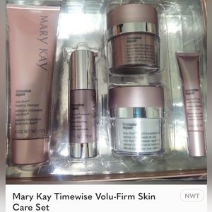 Mary Kay Timewise Volu-Firm Skin Care Set